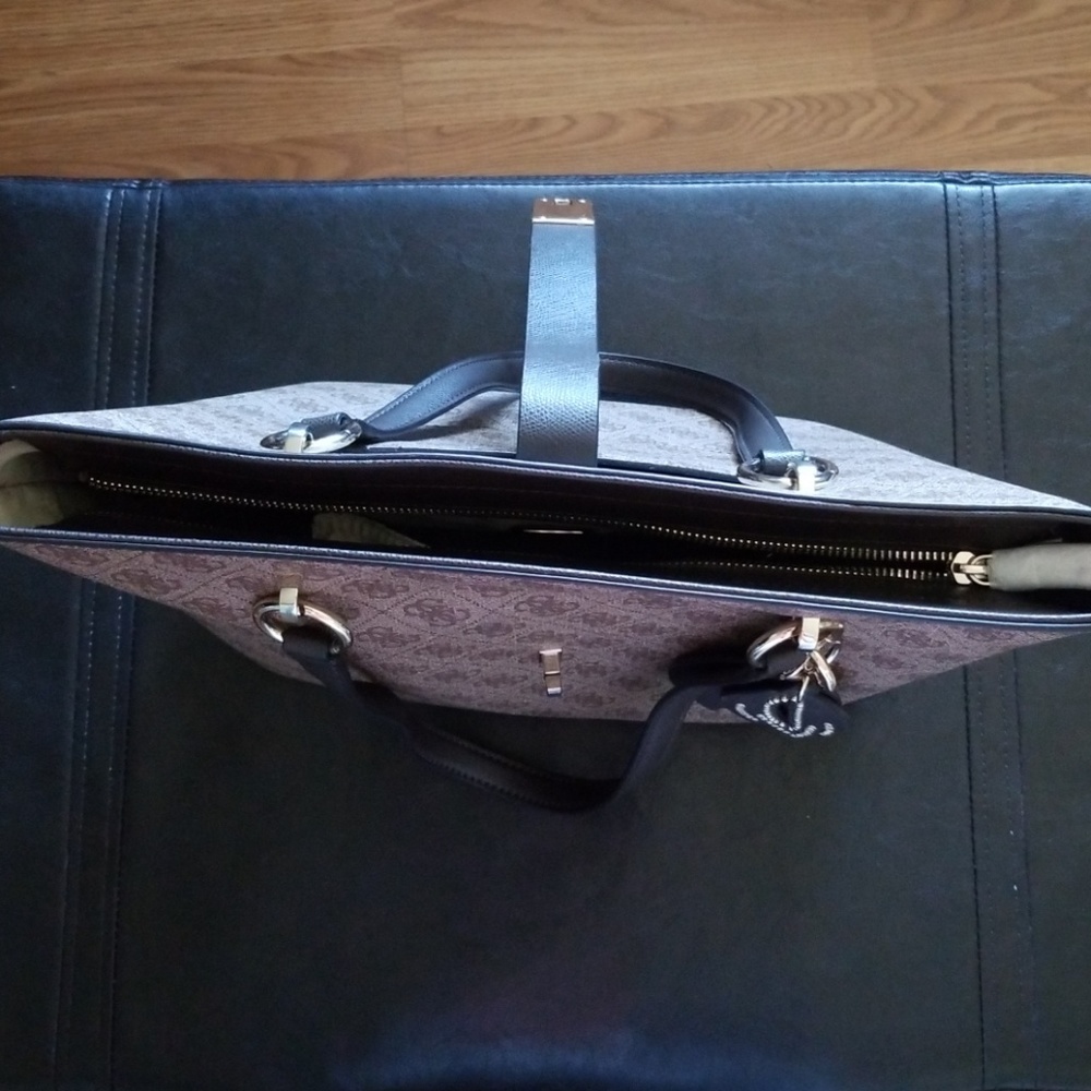 Bag - Picture 2 of 3